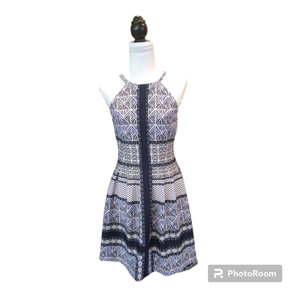 Vince Camuto Fit & Flare Blue/White Sleeveless Dress Pockets Sz 6